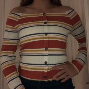 Juniors off the shoulder longs sleeve top